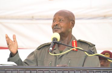 Museveni addressing SA returnees